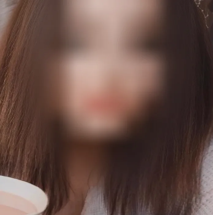 Megi, 23 anni
